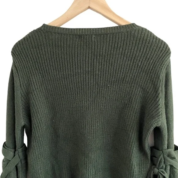 SILENCE + Noise Urban outfitters Olive green bell sleeve cropped crew sweater - Picture 4 of 12